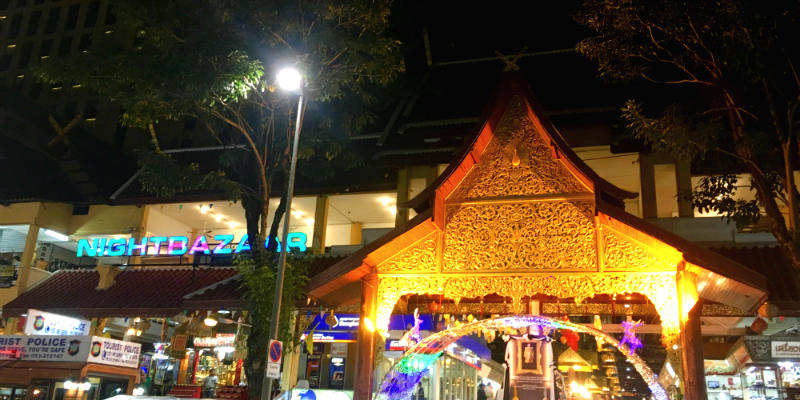 Mercado nocturno Chiang Mai